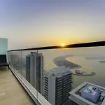 Luxury 3Br Penthouse Retreat - Private Beach & Palm Views