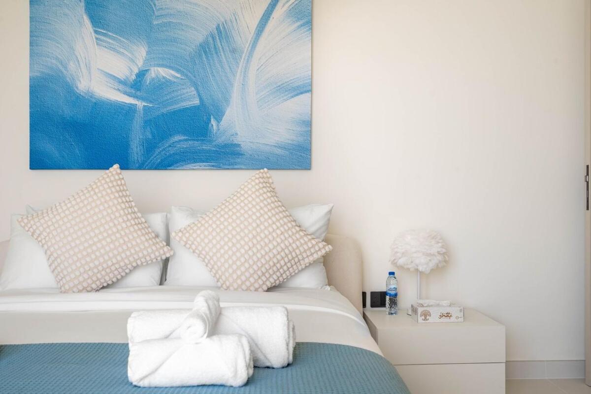 Luxury 3br Penthouse Retreat - Private & Palm Views Dubai