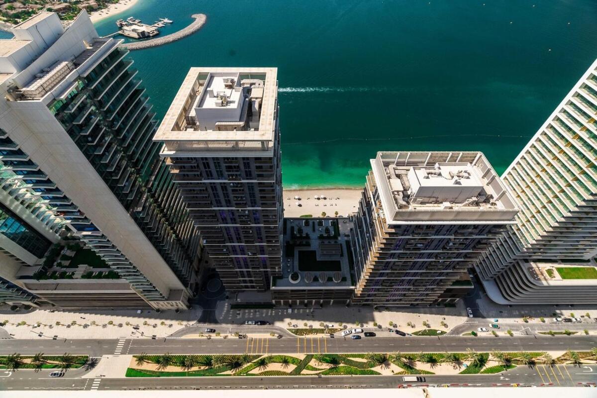 Apartment Luxury 3br Penthouse Retreat - Private & Palm Views *